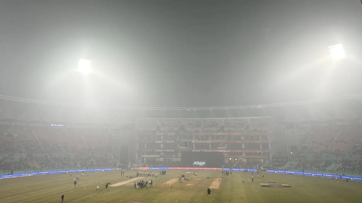 Dense fog covering the Ekana Cricket Stadium in Lucknow as the 4th T20I between India and South Africa is abandoned, prompting BCCI to review winter scheduling