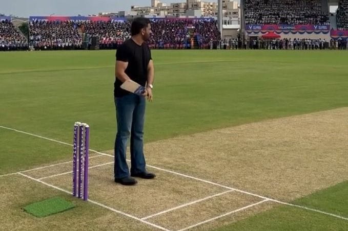 MS Dhoni Inaugurates Rs 325 Crore Velammal Cricket Stadium in Madurai Amid Fan Frenzy MS Dhoni inaugurating the Rs 325 crore Velammal Cricket Stadium in Madurai on October 9, 2025, amid massive crowds of fans, with the world-class facility featuring international-standard pitch, LED floodlights, and capacity for 7,300 spectators with expansion plans to 20,000.