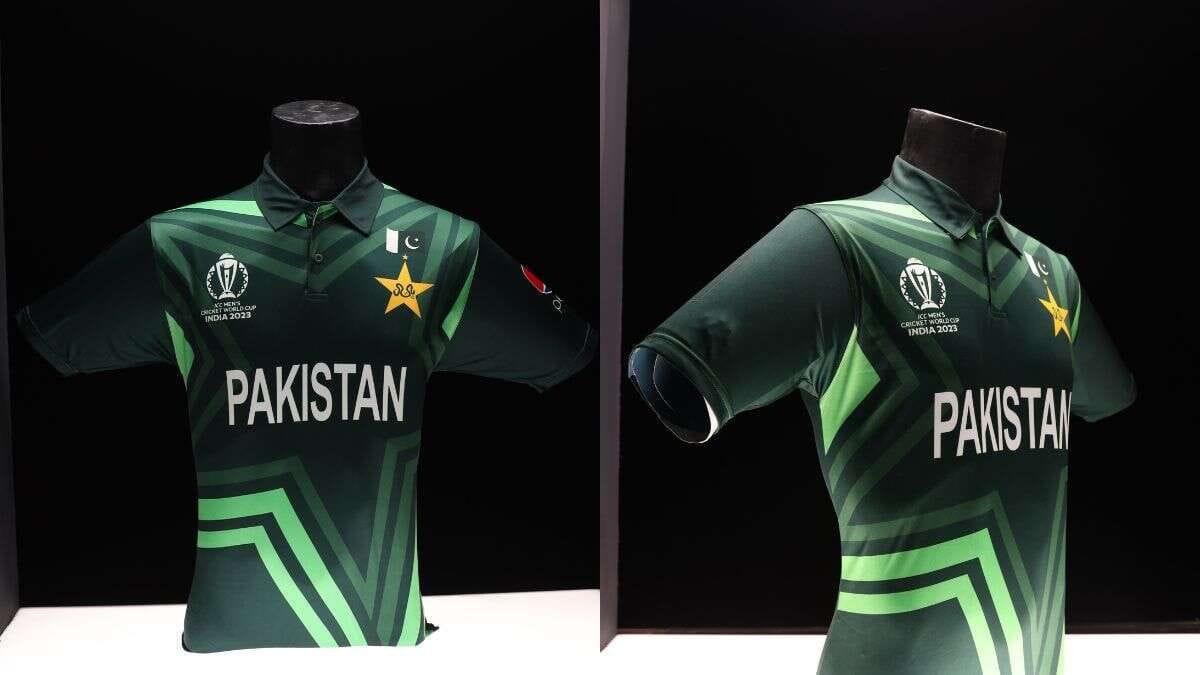 Pakistan teams jersey for the ICC World Cup put to show.