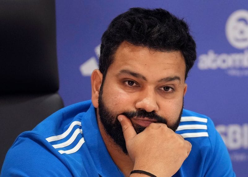 Rohit Sharma discussing T20 World Cup 2026 preparations with Suryakumar Yadav during Mumbai ICC event ahead of South Africa ODIs