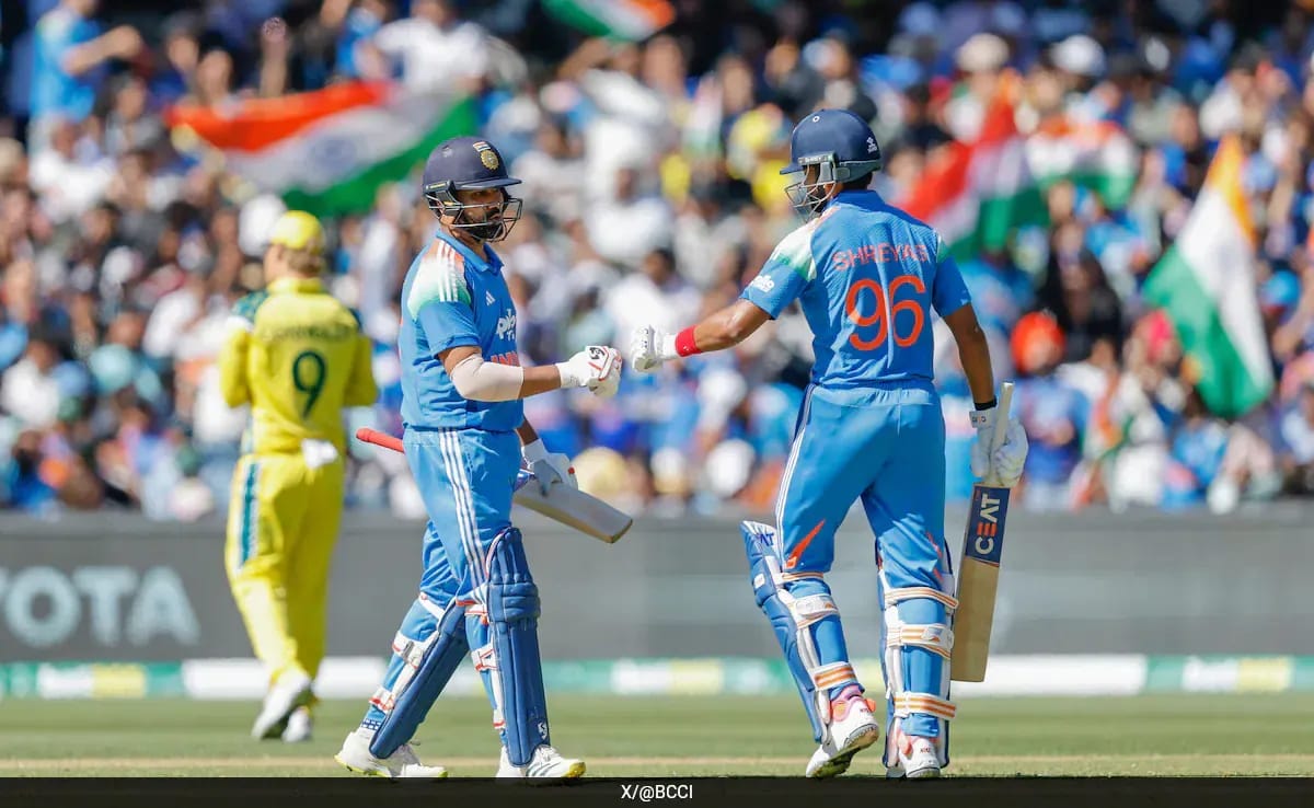 “Don’t Tell Me”: Rohit Sharma Argues With Shreyas Iyer, Mic Catches Heated Exchange During 2nd ODI Rohit Sharma and Shreyas Iyer having a heated on-field discussion about a quick single during the 2nd ODI against Australia at Adelaide Oval, captured on the stump mic.