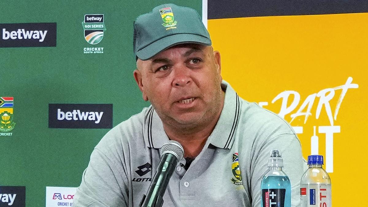 Shukri Conrad urges South Africa to show confidence after T20I losses South Africa cricket coach Shukri Conrad addressing team after T20I series defeat, urging players to show more confidence.