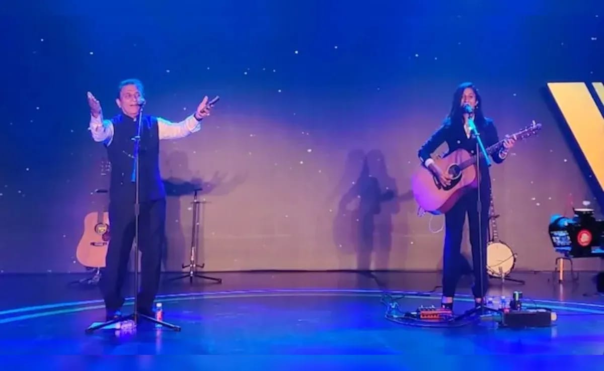 "She'll Have Her Guitar": Sunil Gavaskar's Promise If India Wins Women's World Cup Sunil Gavaskar and Jemimah Rodrigues together, representing Gavaskar's heartwarming promise to perform a duet if India wins the Women's World Cup 2025 after her record-breaking semifinal century.