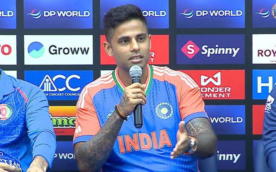 Suryakumar Yadav shares his mantra before Pakistan—switch off the phone, sleep, and filter the noise as India focus on calm preparation and clear routines.